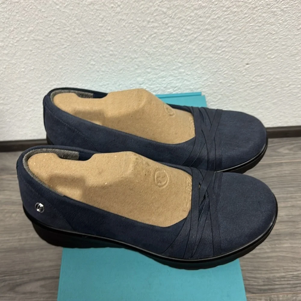 Bzees Goody Slip On
